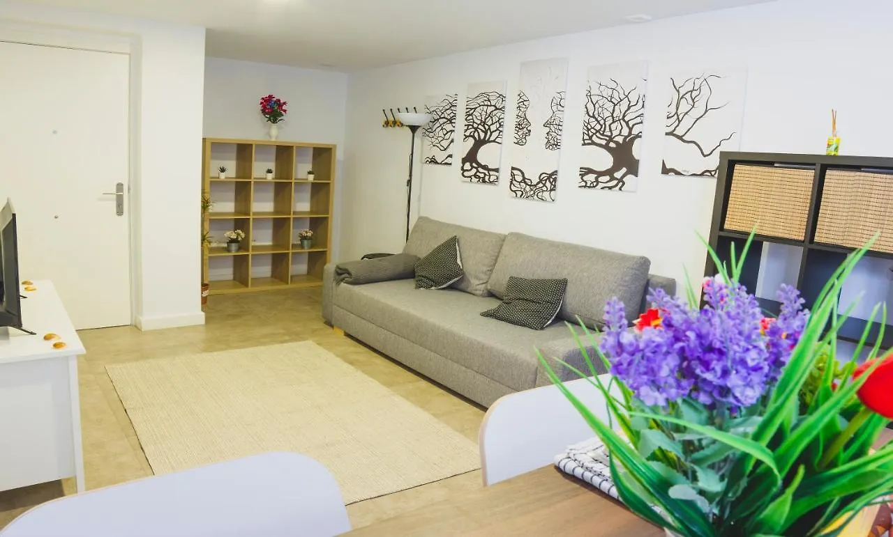 Cdz - Botica, Encantador Apartamento En Pleno Centro Historico Cadiz 0*,  Spain